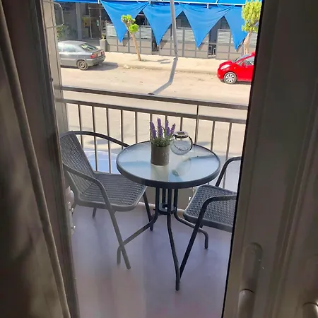 Syrios House & Lägenhet *