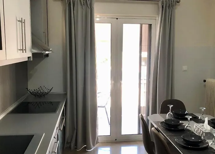 Syrios House & * 纳夫普利翁